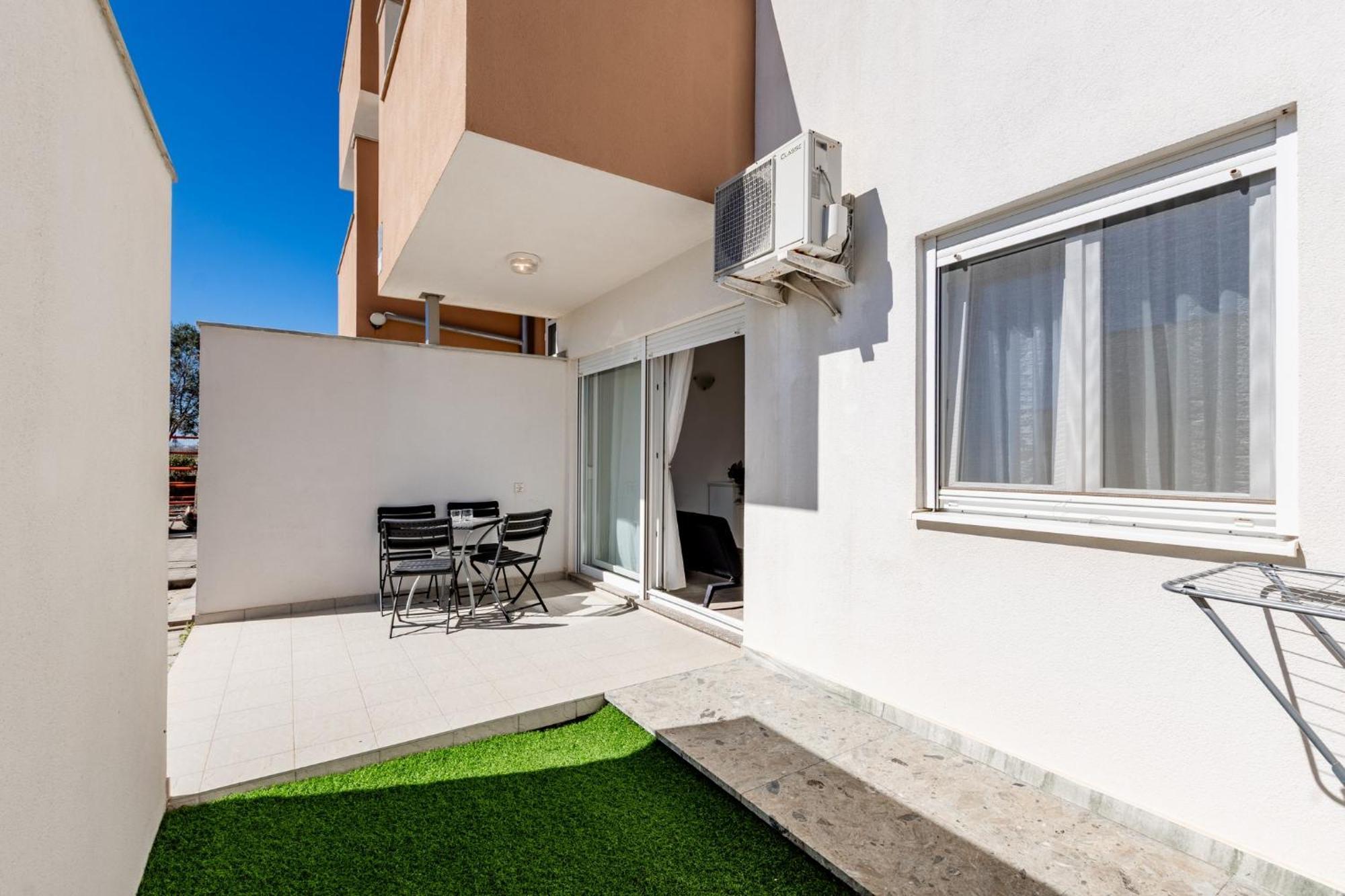 Apartment Village Nin Bagian luar foto